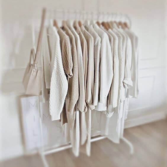 porter du blanc dans la mode et le style vestimentaire