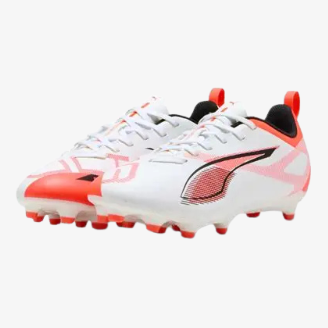 حذاء كرة القدم بوما ألترا 5 بلاي 