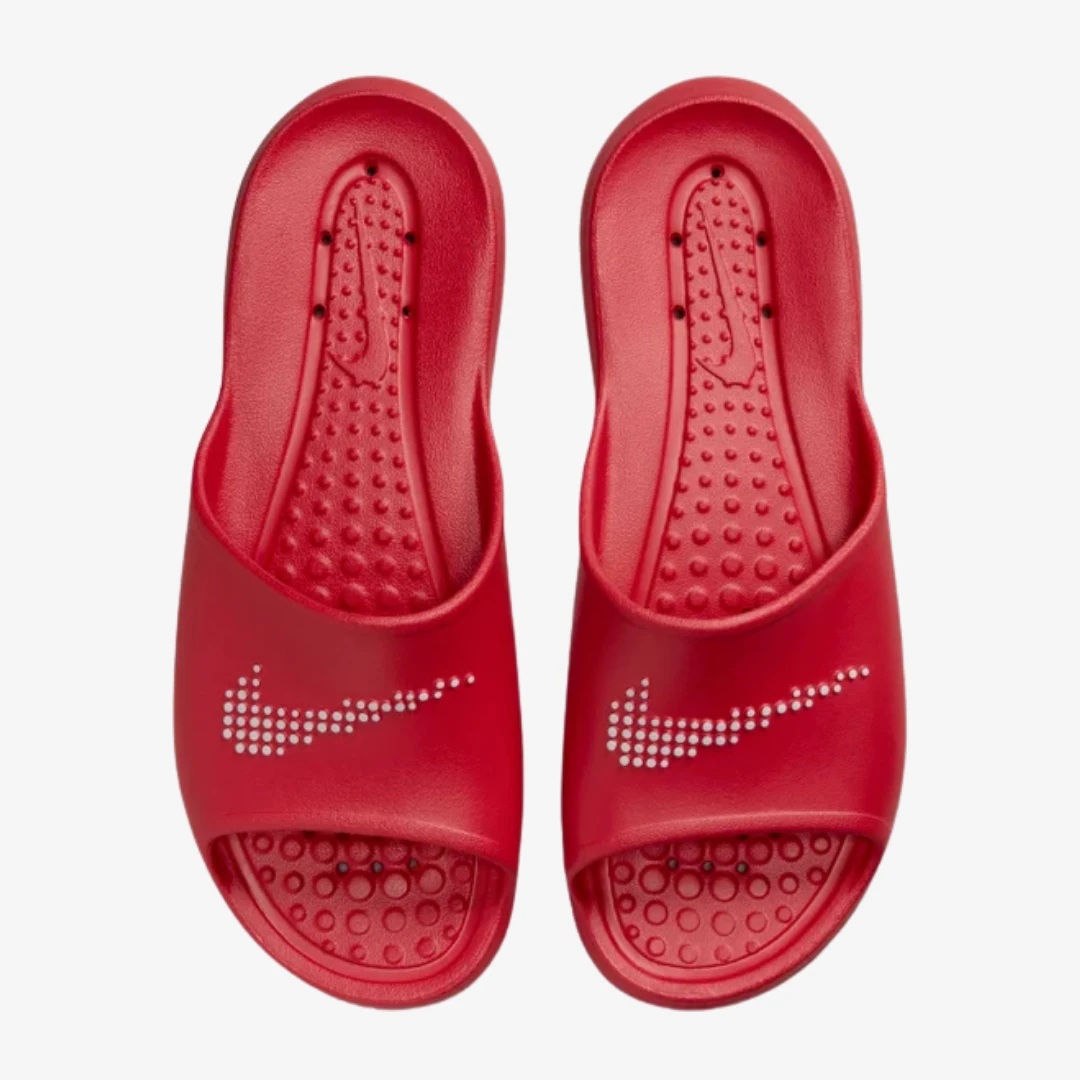 Victori One Shower Claquettes by NIKE