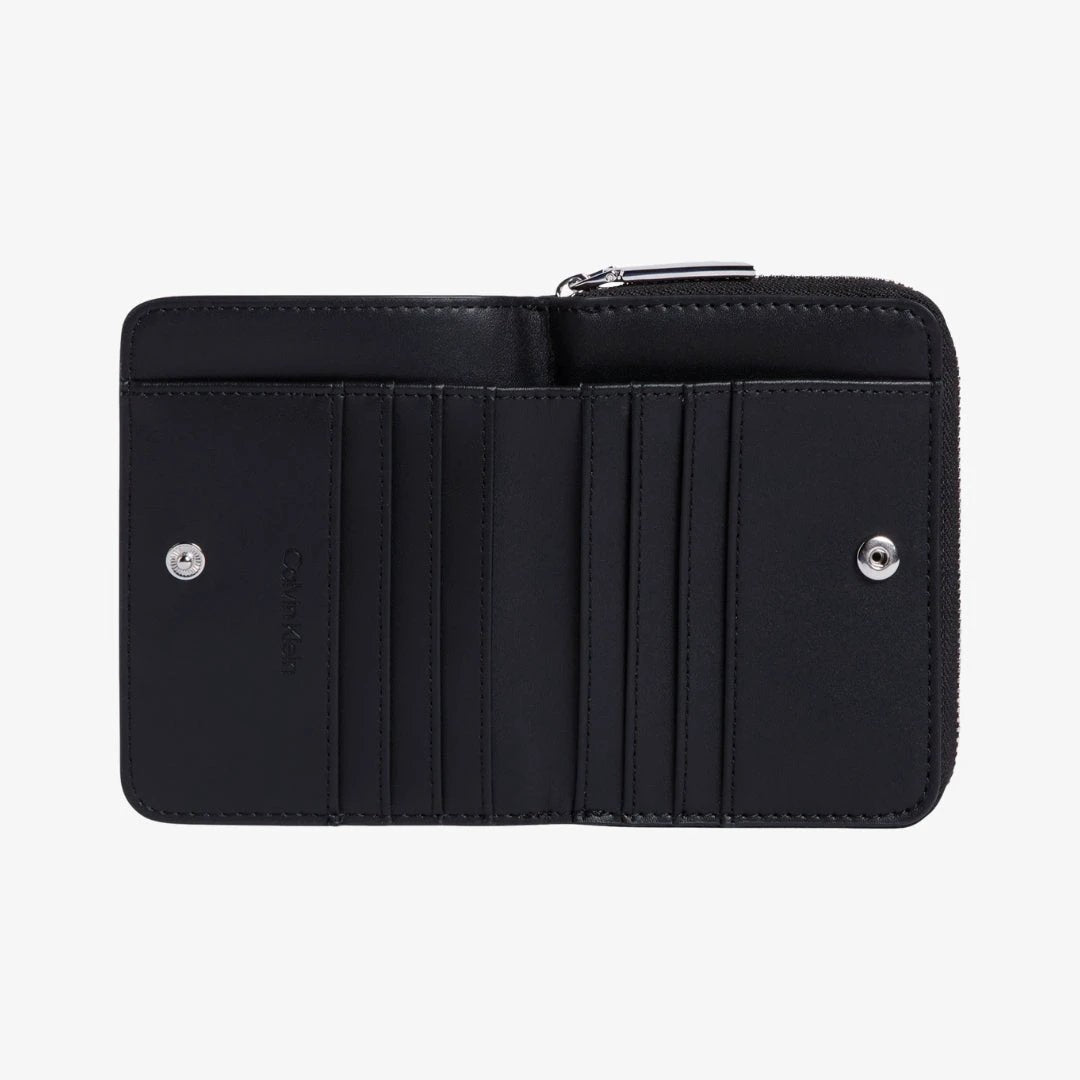 Must Aop Portefeuilles by CALVIN KLEIN