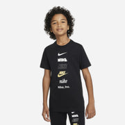 تيشيرت NIKE SPORTSWEAR للأطفال بشعار