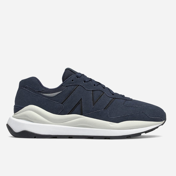 New Balance 57/40 Baskets Adultes Homme Bleu Marine