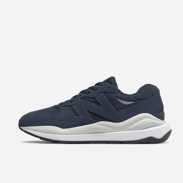 New Balance 57/40 Baskets Adultes Homme Bleu Marine