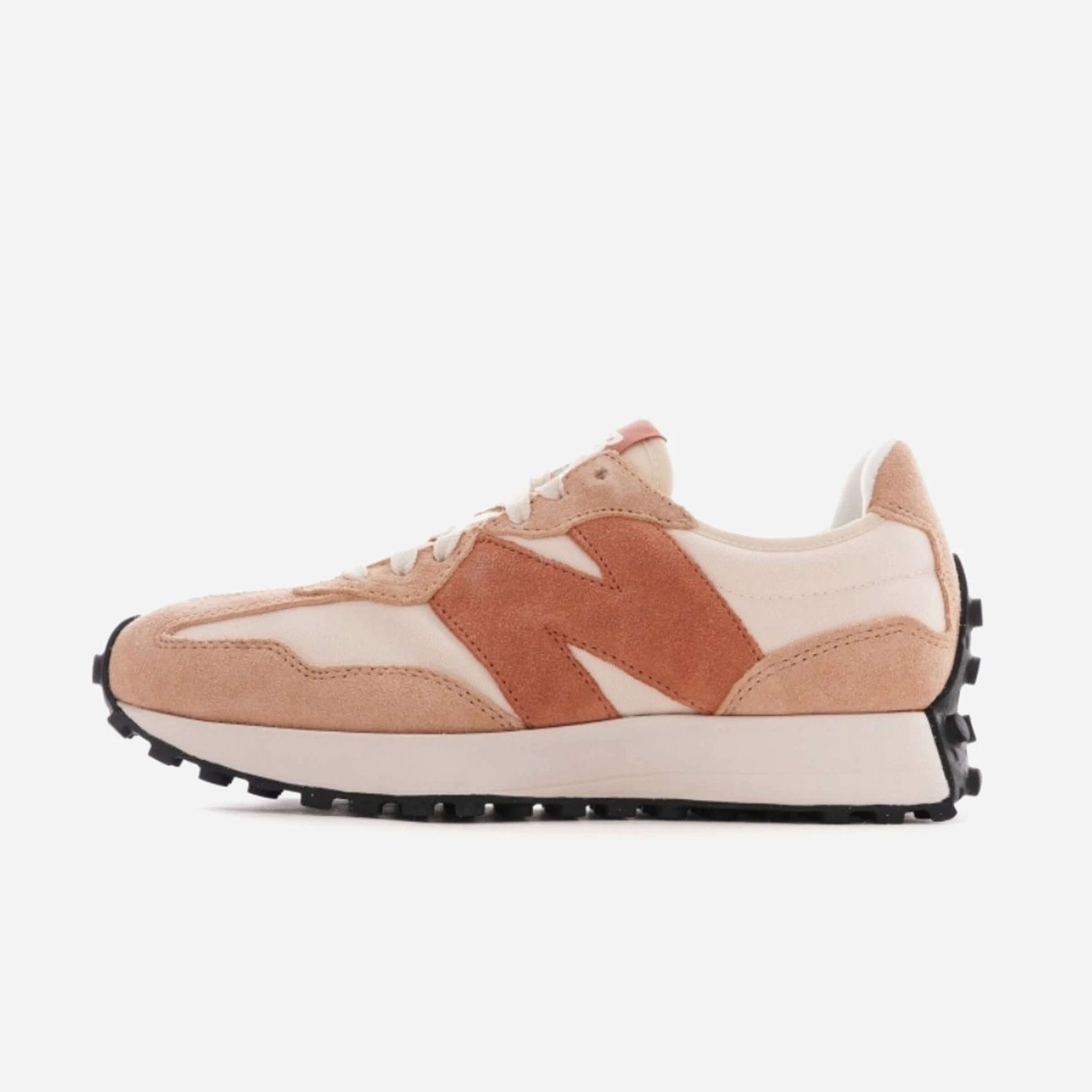 New Balance 327 Baskets by NEW BALANCE