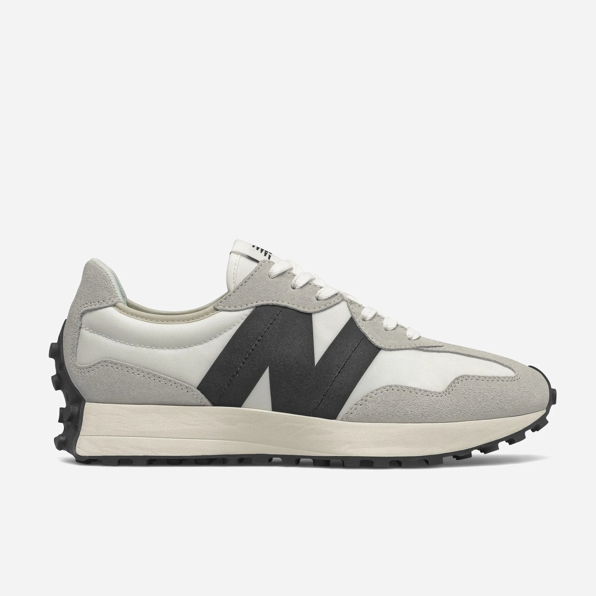 New Balance 327 Baskets by NEW BALANCE
