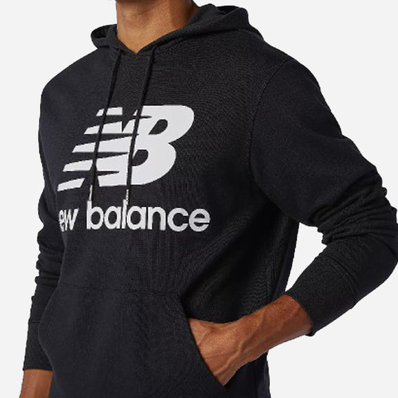 NEW BALANCE  ESSENTIALS STACKED LOGO PO HOODIE HOMMES SWEATSHIRT À CAPUCHE