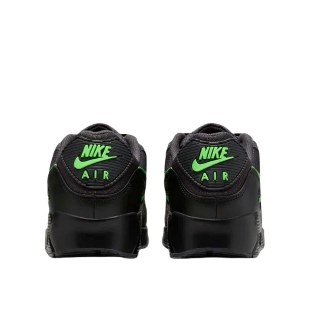 Air Max 90 Baskets by NIKE