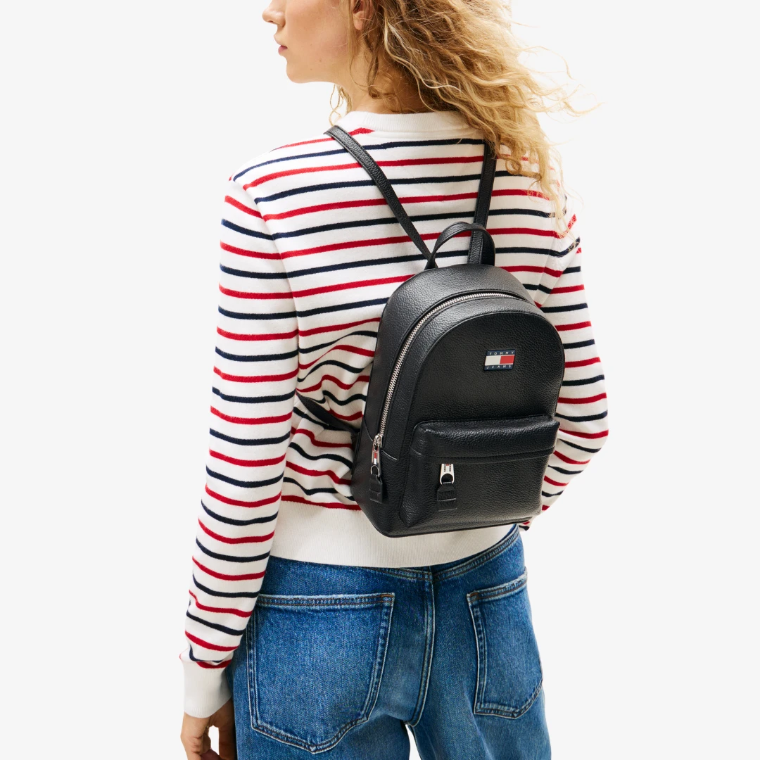 Pebble Grain Rubberised Logo Sac À Dos by TOMMY HILFIGER