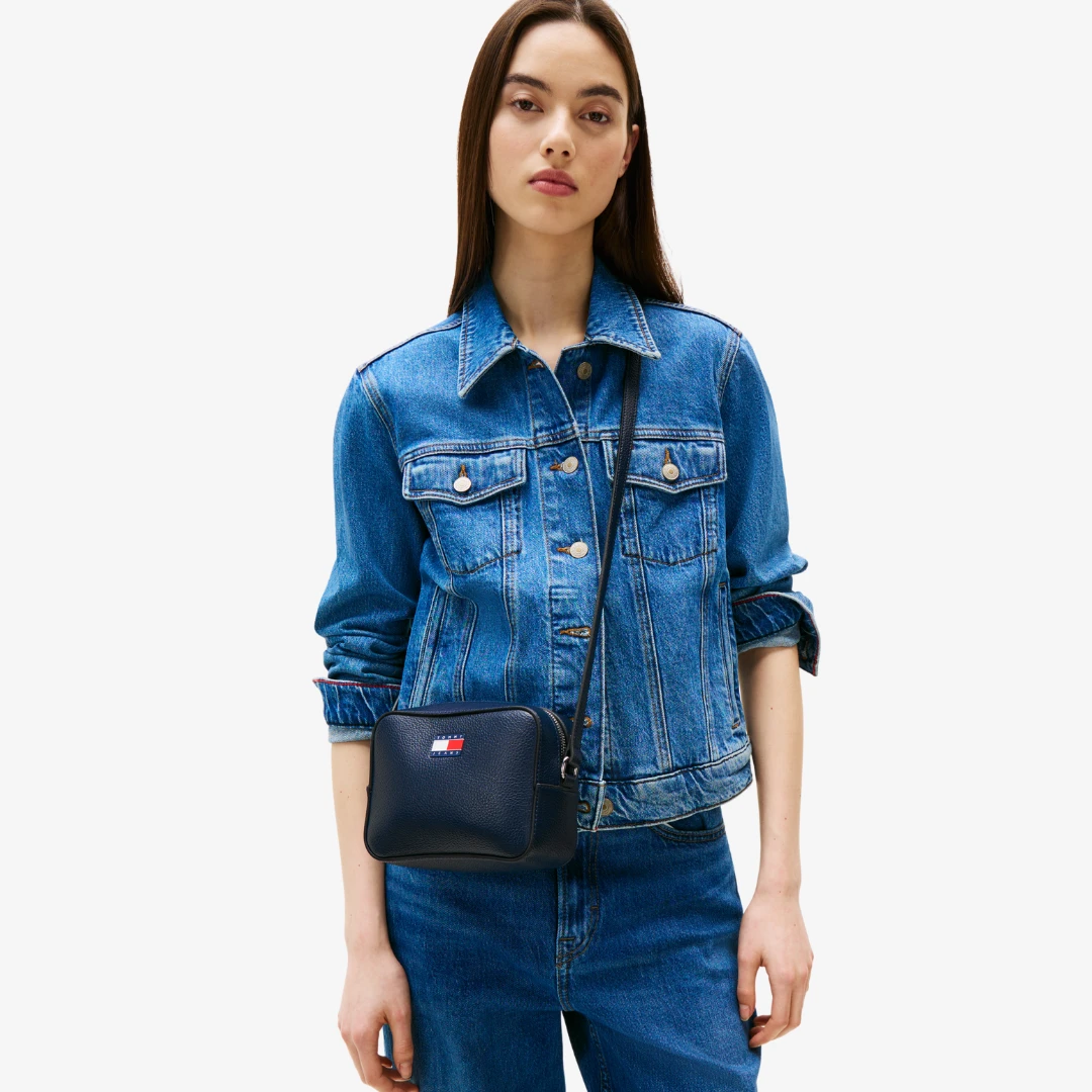 Must Camera Sac Bandoulière by TOMMY HILFIGER