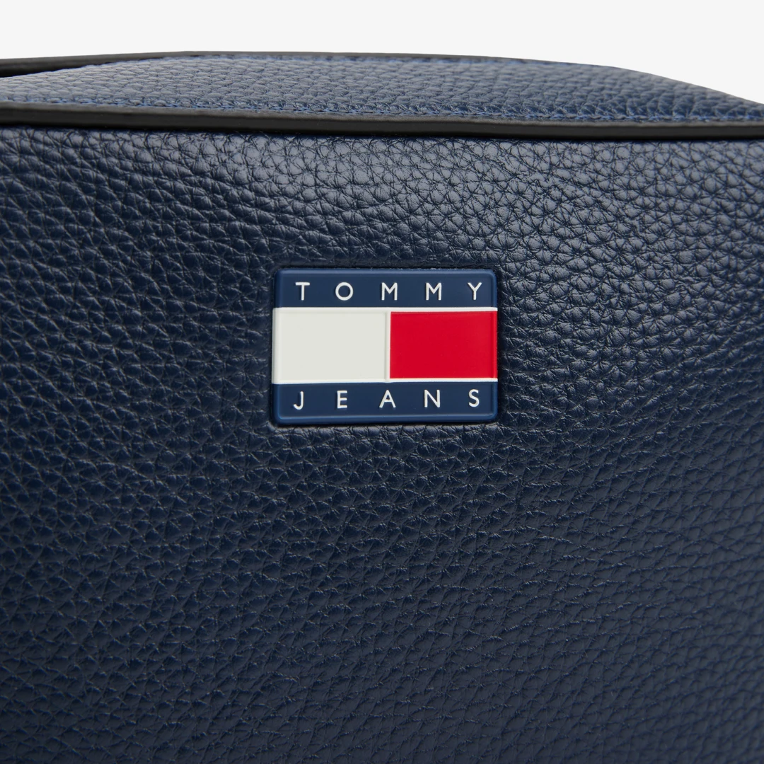 Im Latam Jacquard Tote by TOMMY HILFIGER