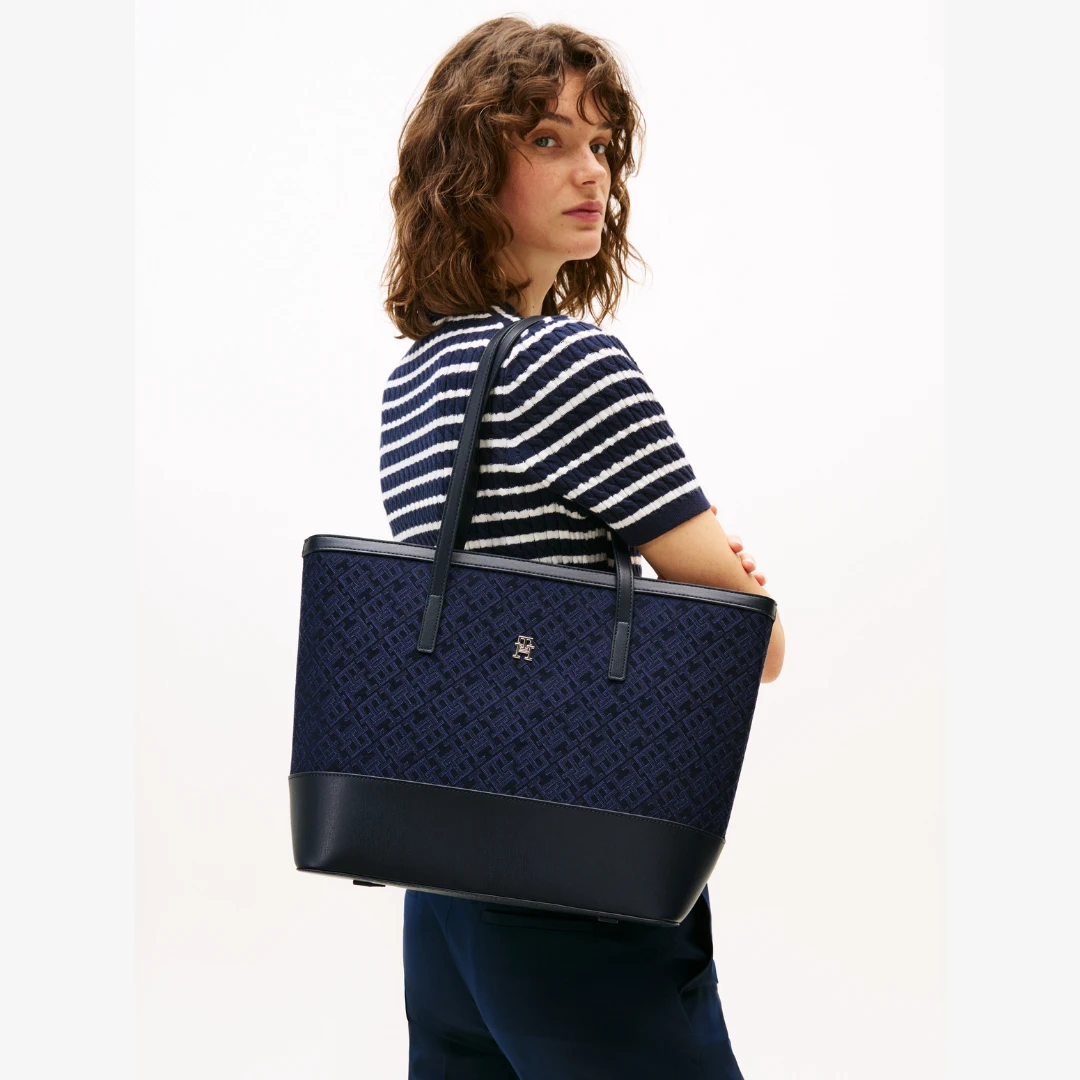 Im Latam Jacquard Tote by TOMMY HILFIGER