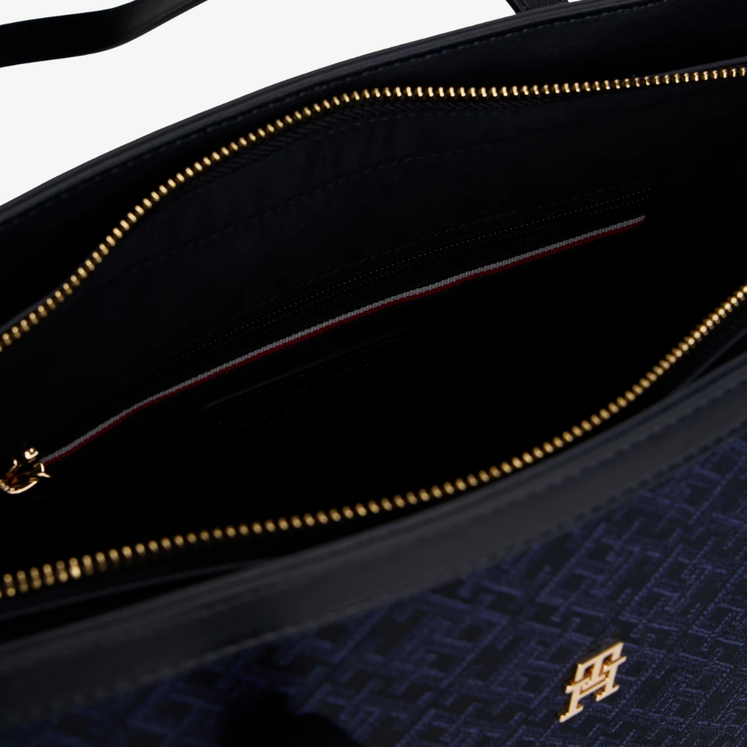 Im Latam Jacquard Tote by TOMMY HILFIGER