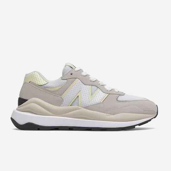 New Balance 57/40 Baskets Adultes Femme Beige