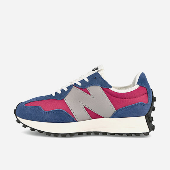 New Balance 327 women's shoes in blue, gray, and pink, featuring a retro design inspired by 1970s running styles.