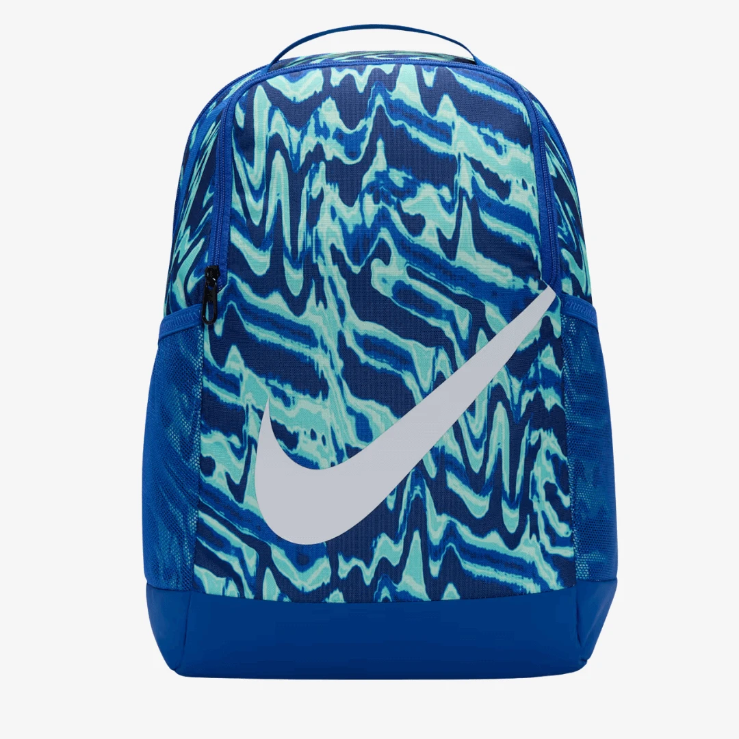 Nike Brasilia Sac À Dos avec motifs bleus et logo sur le devant.